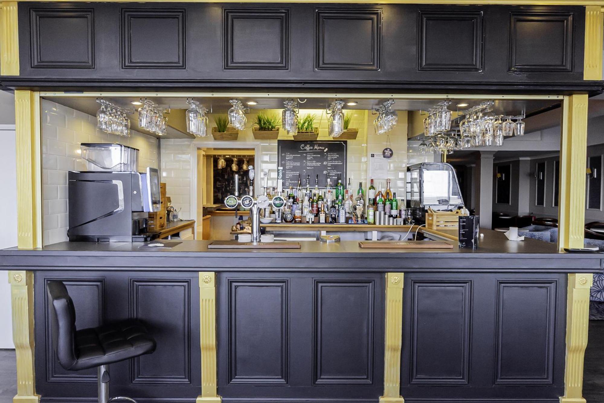 The Majestic Hotel Eastbourne Bagian luar foto